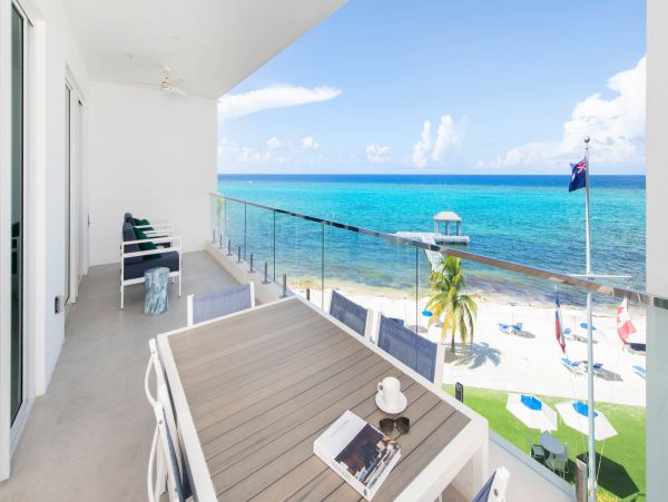 Cayman Islands Condo: Private Balcony, Rooftop Views & Luxury