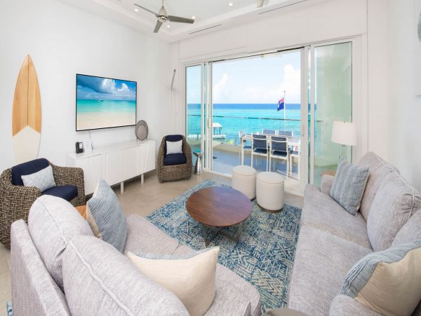Cayman Islands Condo: Private Balcony, Rooftop Views & Luxury