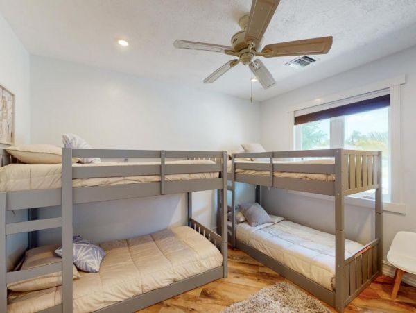 Charming Vacation Rental in North Naples, FL – Book Now!