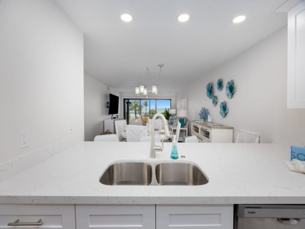 Lovely Vacation Rental with 2 Bedrooms in Sanibel