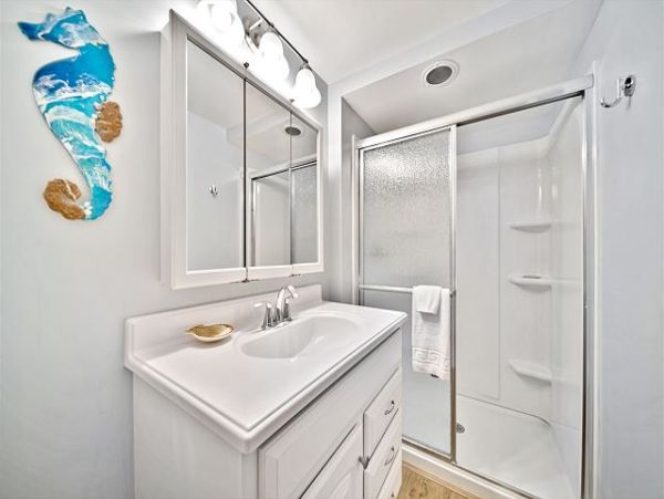 Sanibel Vacation Rental: Beachfront Condo with Great Amenities