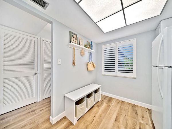 Sanibel Vacation Rental: Beachfront Condo with Great Amenities