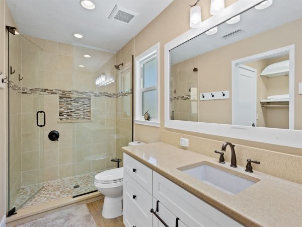 Charming Vacation Rental in Sanibel Island - Book Now!