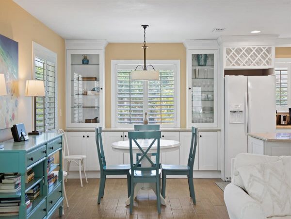 Charming Vacation Rental in Sanibel Island - Book Now!