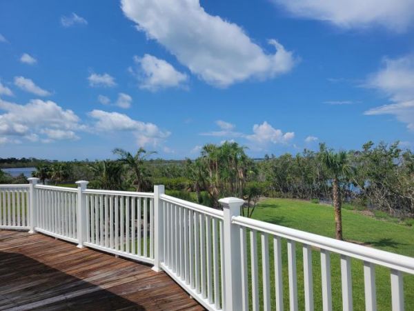 Bay Front Vacation Rental with 3 Bedrooms in Manasota Key