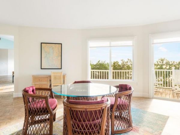 Bay Front Vacation Rental with 3 Bedrooms in Manasota Key