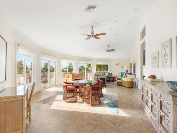 Bay Front Vacation Rental with 3 Bedrooms in Manasota Key