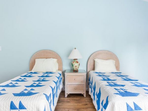 Bay Front Vacation Rental with 3 Bedrooms in Manasota Key