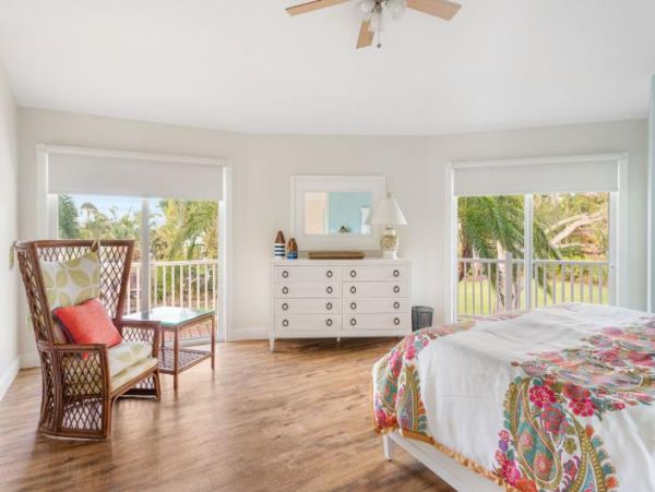 Bay Front Vacation Rental with 3 Bedrooms in Manasota Key