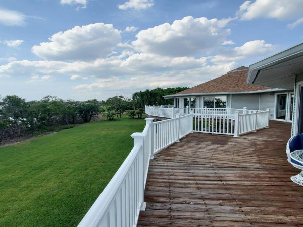 Bay Front Vacation Rental with 3 Bedrooms in Manasota Key