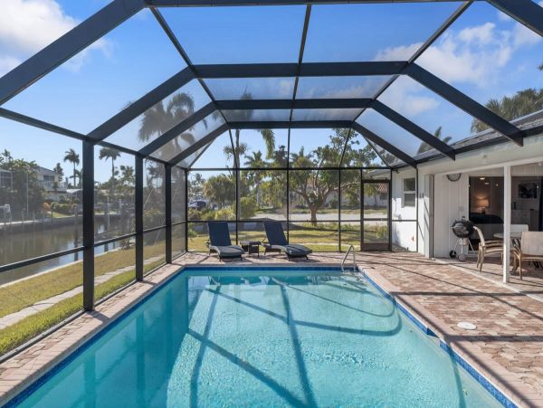 Ground-Level Vacation Rental with 3 Bedrooms in Sanibel