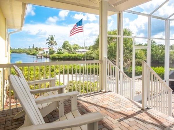 Beautiful Vacation Rental in Englewood - Book Your Stay!