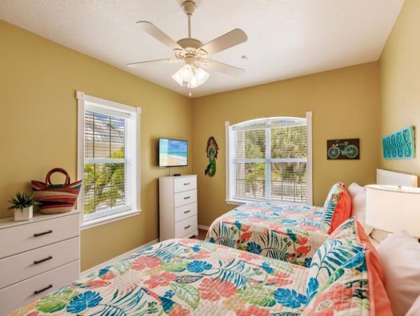Beautiful Vacation Rental in Englewood - Book Your Stay!