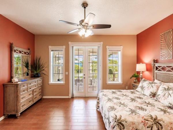 Beautiful Vacation Rental in Englewood - Book Your Stay!