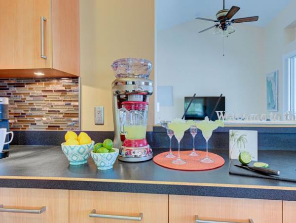 Beautiful Vacation Rental in Englewood - Book Your Stay!