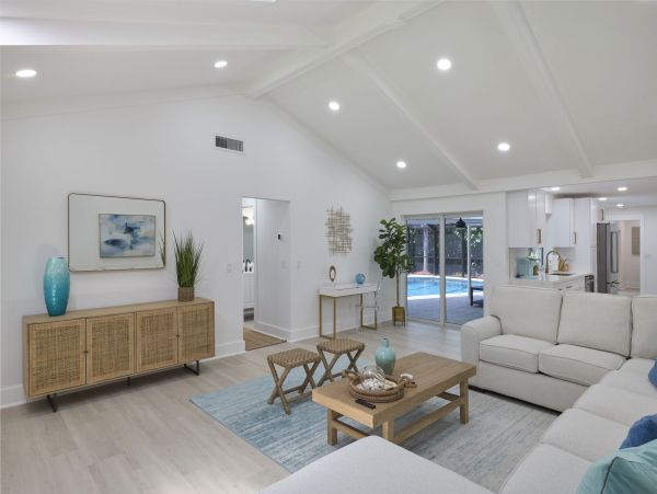 Sanibel Island Luxury Pool Home on Golf Course