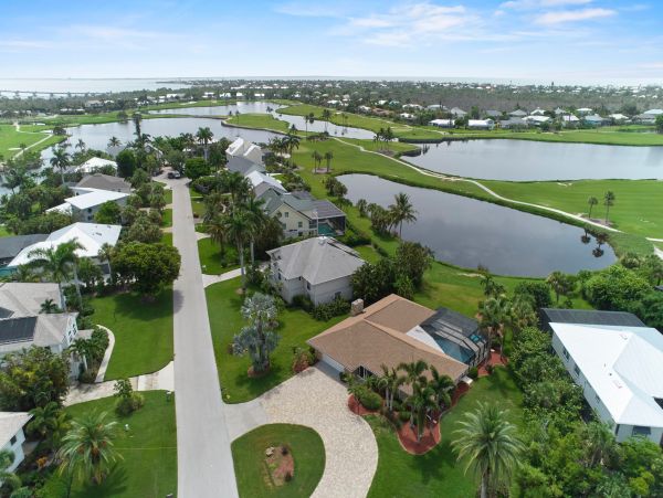 Sanibel Island Luxury Pool Home on Golf Course