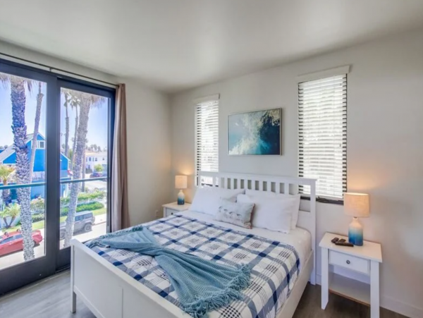 Ocean Beach Vacation Rental with Panoramic Views of the Beach