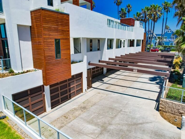 Ocean Beach Vacation Rental with Panoramic Views of the Beach