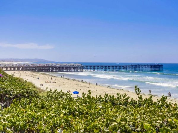 Stunning Vacation Rental in Pacific Beach - Ocean Views Await!