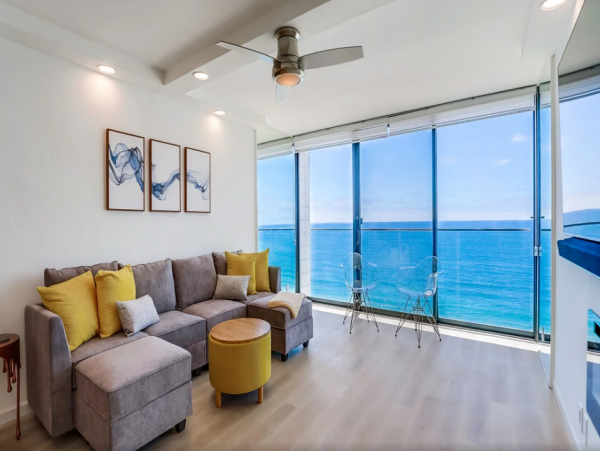 Beachfront Vacation Rental with One Bedroom