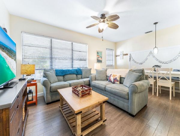 Cozy Vacation Rental with 2 Bedrooms