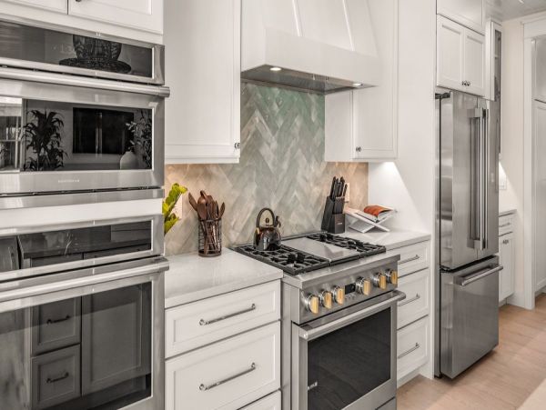 Luxury Five Bedroom Vacation Rental Steps from Siesta Key Beach