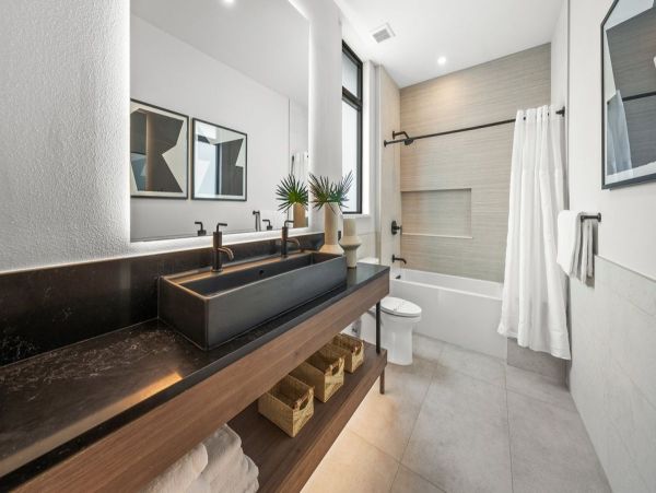 Luxury Siesta Key Villa with a Pool, Rooftop Views, & Great Amenities