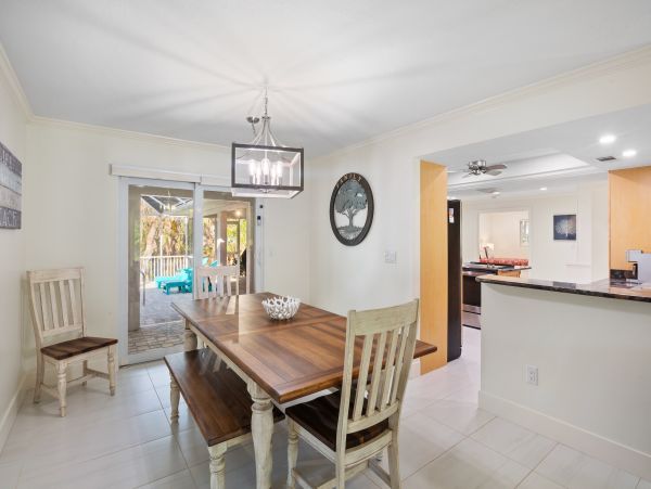 Your Ideal Siesta Key Getaway with Pool