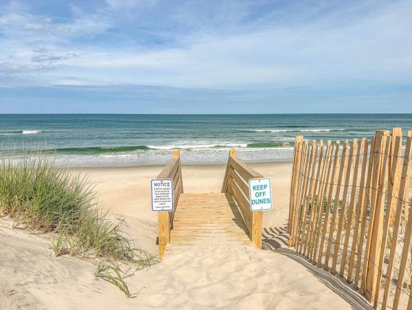 Charming Vacation Rental in Corolla Village, Outer Banks