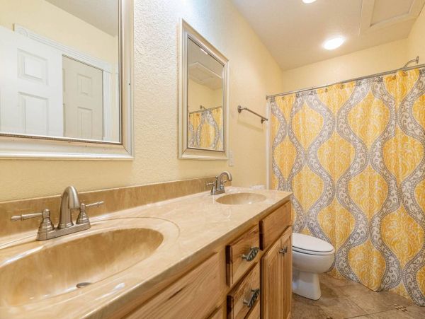 Charming Vacation Rental in Corolla Village, Outer Banks