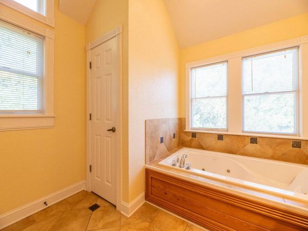 Charming Vacation Rental in Corolla Village, Outer Banks