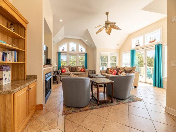 Charming Vacation Rental in Corolla Village, Outer Banks