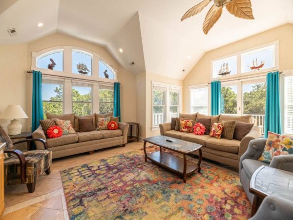 Charming Vacation Rental in Corolla Village, Outer Banks