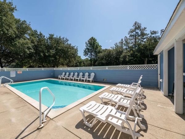 Charming Vacation Rental in Corolla Village, Outer Banks