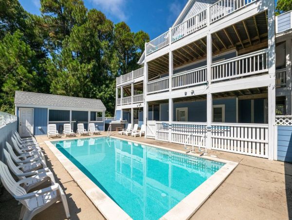 Charming Vacation Rental in Corolla Village, Outer Banks