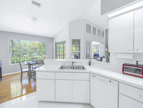 Siesta Key Luxury Vacation Rental - Four-Bedroom Private Pool Home