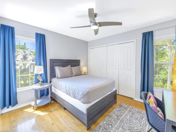 Siesta Key Luxury Vacation Rental - Four-Bedroom Private Pool Home