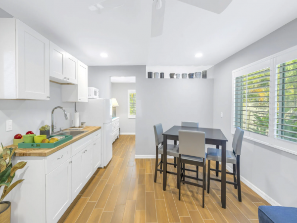 Siesta Key Luxury Vacation Rental - Four-Bedroom Private Pool Home