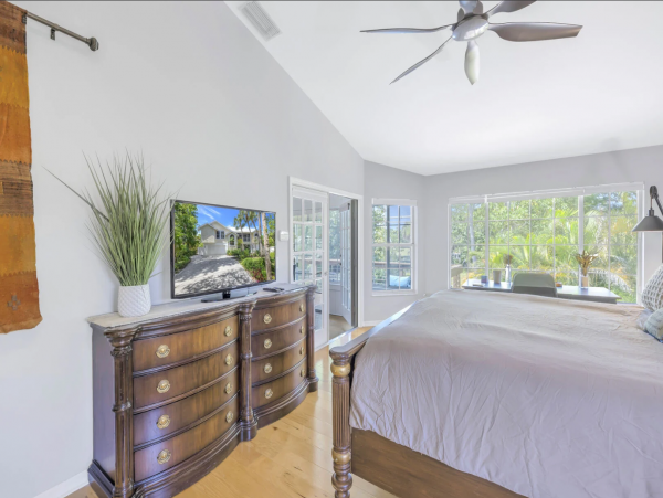 Siesta Key Luxury Vacation Rental - Four-Bedroom Private Pool Home