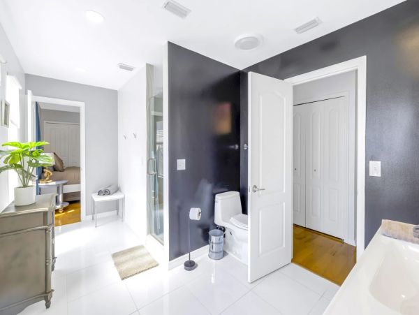 Siesta Key Luxury Vacation Rental - Four-Bedroom Private Pool Home