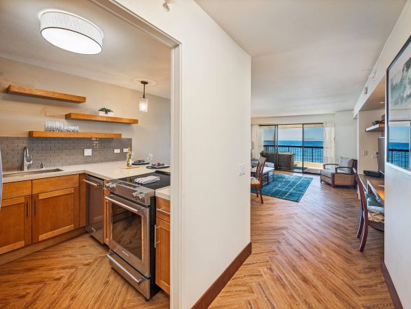 Honolulu Condo: Ocean Views, Steps from Waikiki Beach