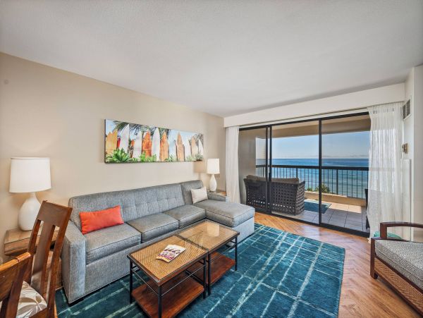 Honolulu Condo: Ocean Views, Steps from Waikiki Beach