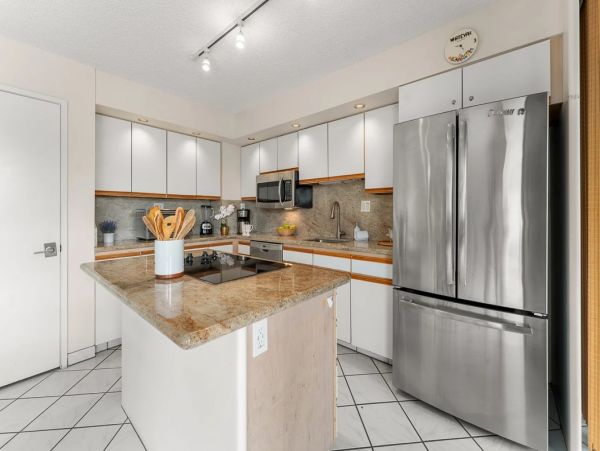 Wailea Two Bedroom Beachfront Vacation Condo