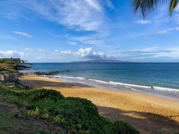 Wailea Two Bedroom Beachfront Vacation Condo