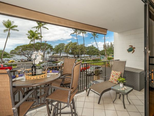 Wailea Two Bedroom Beachfront Vacation Condo