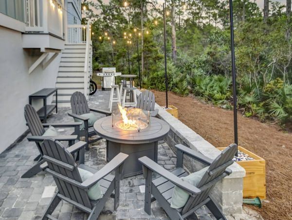 Coastal Perfect Getaway with 5 Bedrooms & Amazing Amenities