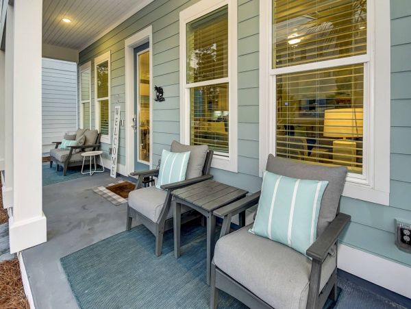 Coastal Perfect Getaway with 5 Bedrooms & Amazing Amenities