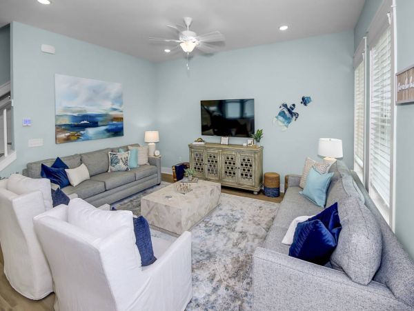 Coastal Perfect Getaway with 5 Bedrooms & Amazing Amenities