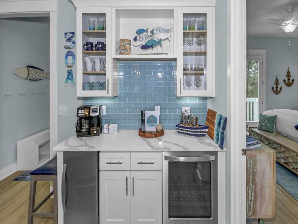 Coastal Perfect Getaway with 5 Bedrooms & Amazing Amenities